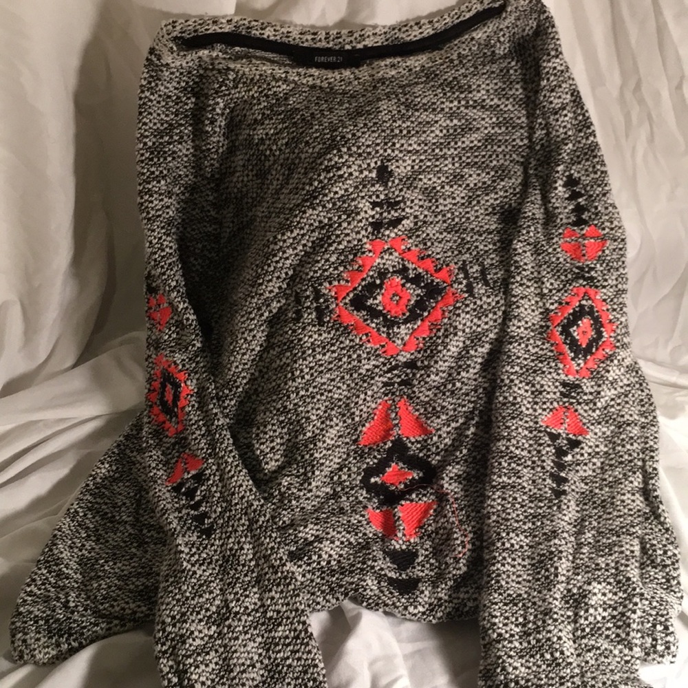 5/$20 F21 ❄️ Embroidered sweater
